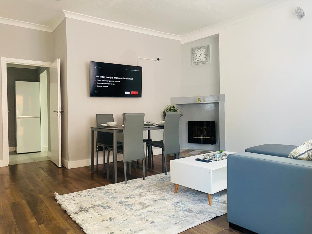 Апартаменты 2 Bed Town Centre Nr Theatre Free Park Wi-Fi & Garden Эйлсбери Экстерьер фото